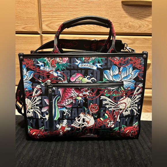 Ed Hardy Skull and Heart Shoulder Bag in Tan and Black - Picture 2 of 5
